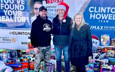 Clinton Howell Lends a Helping Hand This Holiday Season